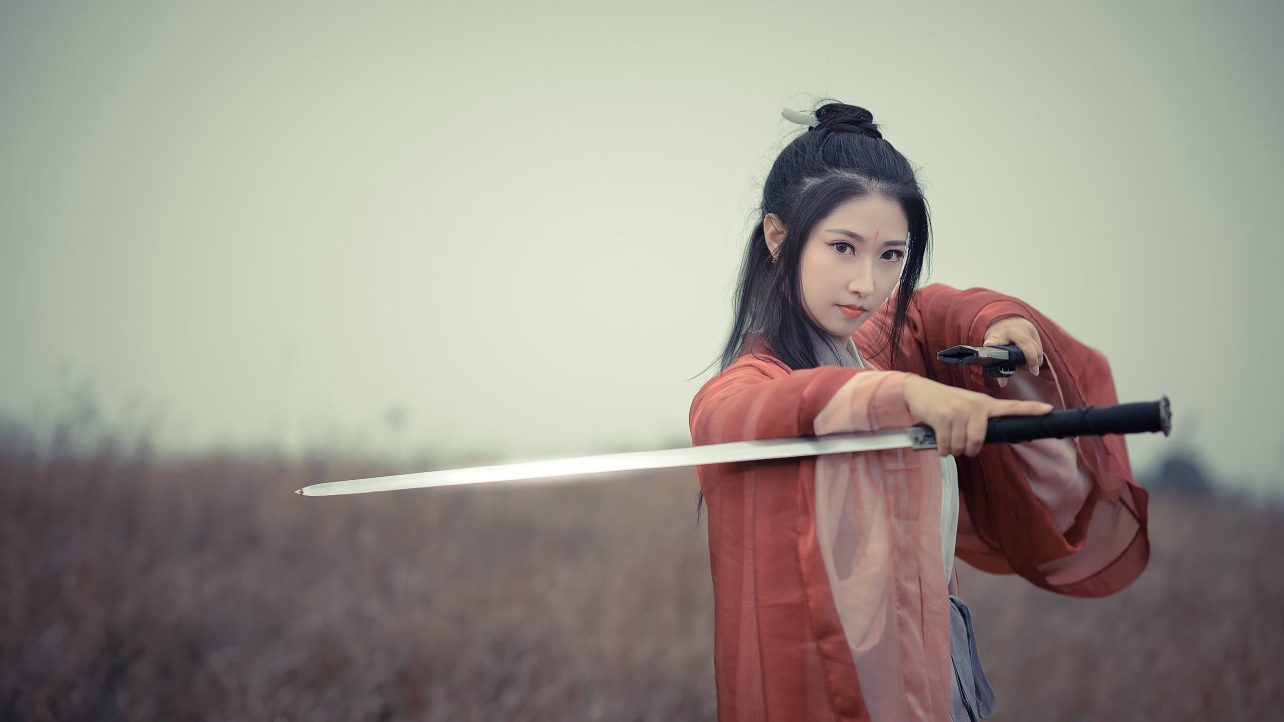 开云注册-“英超焦点战：两豪门激烈对攻，场面精彩纷呈”，英超两大豪门