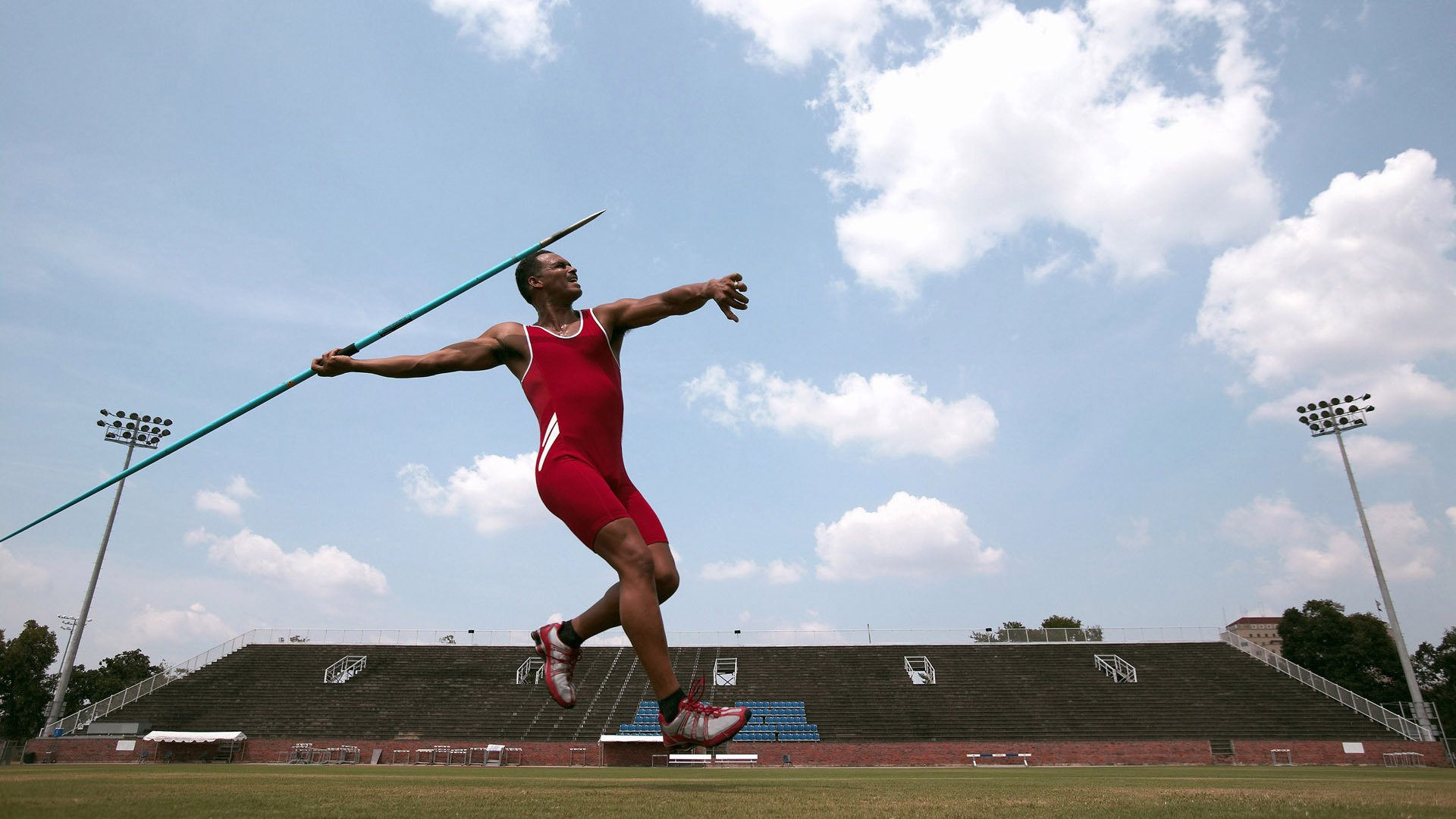 开云体育网站入口-凯莉·麦基翁为未来赛事蓄力,凯莉·麦吉利斯现照